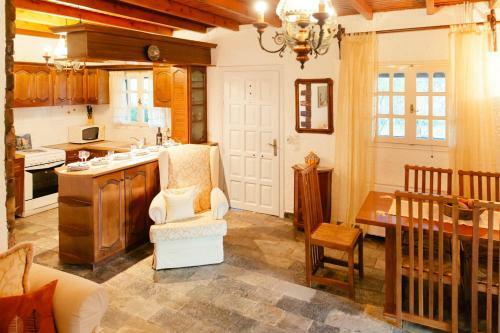 Villa Sofia Near The Beach