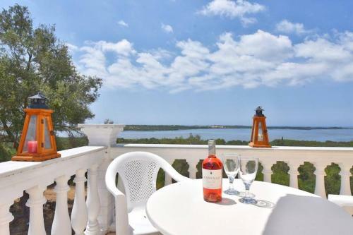 Villa Menethea Sea View - 5min From Issos Beach