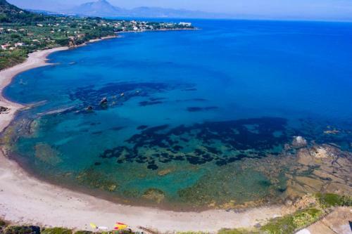 Villa Baia Degli Emiri