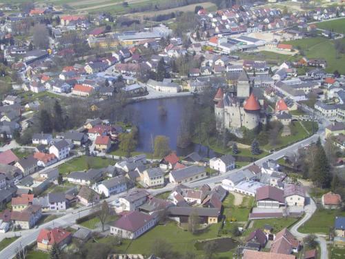 Hostal Pension & Reitstall Inghofer