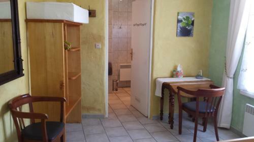 Bed & Breakfast La D�bott�e Belge