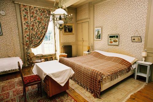 Bed & Breakfast Chateau De Pont-sal