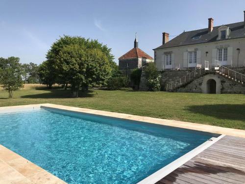 Villa Le Grand Mar� - Gite de Luxe Avec Piscine - Loire