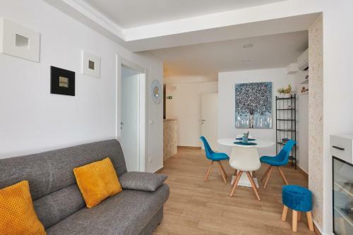 Borna Apartments