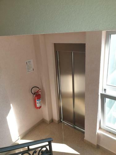 "lux Apartmani M-mili?"