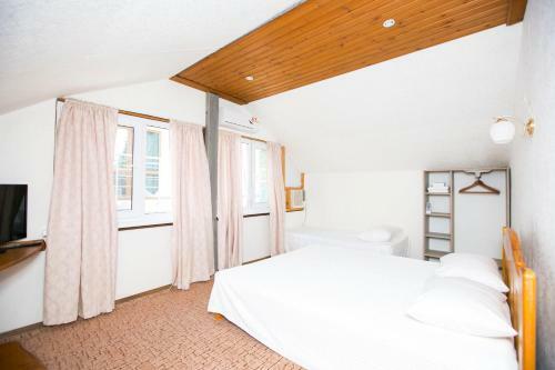 Hostal Guest House Lavr