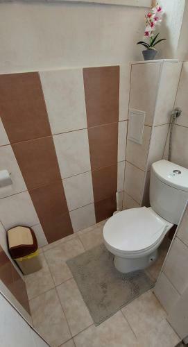 Hostal Three Bedroom Apartment