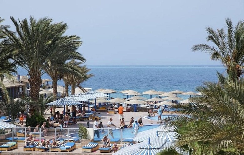 Hotel Triton Empire Beach Resort