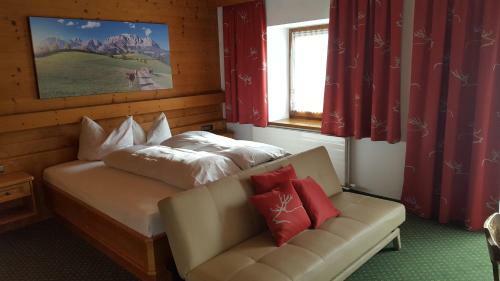 Hostal Gasthof H�ttwirt