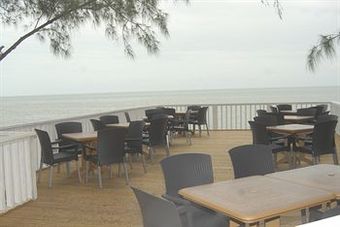 Hotel Coral Harbour Beach House & Villas