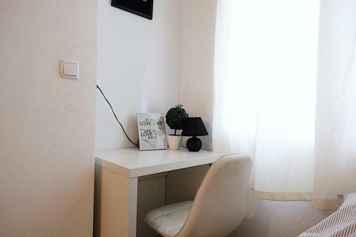 Hostal Orro Rooms
