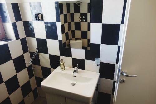Hostal Orro Rooms