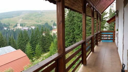Hostal Pensiunea Montana