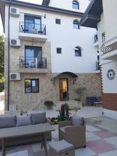 Hostal Eleton