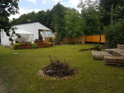 Bia?y Domek Pomiech�wek