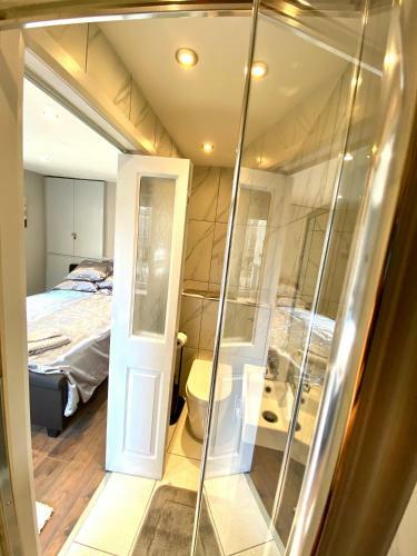 Modern Stylish Apartment At Brighton Station