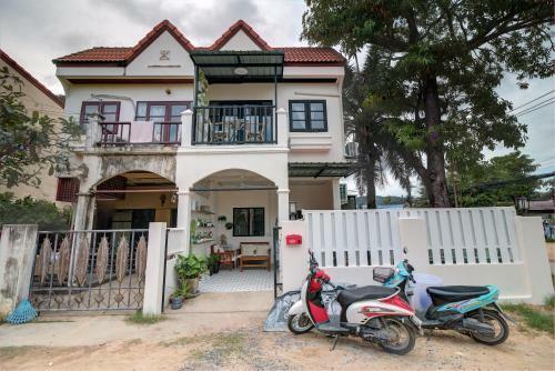 Rattana House Homestay