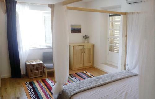 Four-bedroom Holiday Home In Svirce