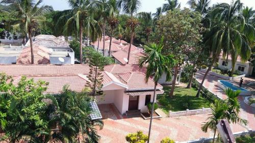 Hotel Esakki Resort Fivefalls