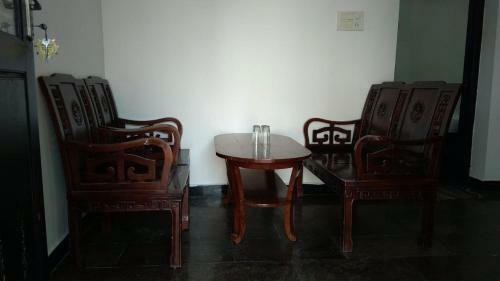 Hotel Esakki Resort Fivefalls