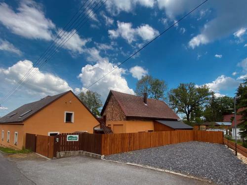 Lodge Ubytov�n� Smrk