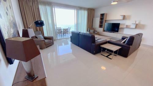 Apartamento Let Me Host Malta Sliema Sea Front