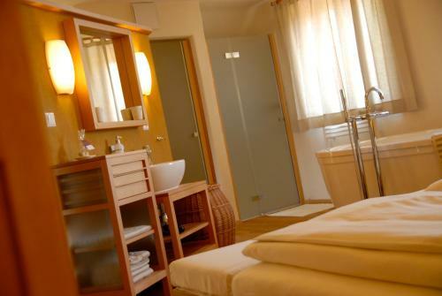 Hostal Weingut Tauss