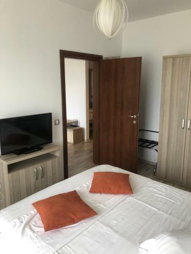 Virgo Apartaments Summerland