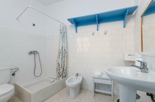 La Marina Hostal