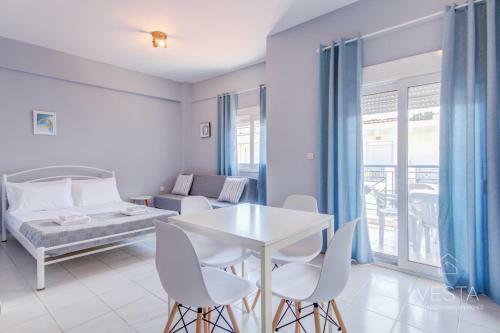 4 Apartments In Hanioti