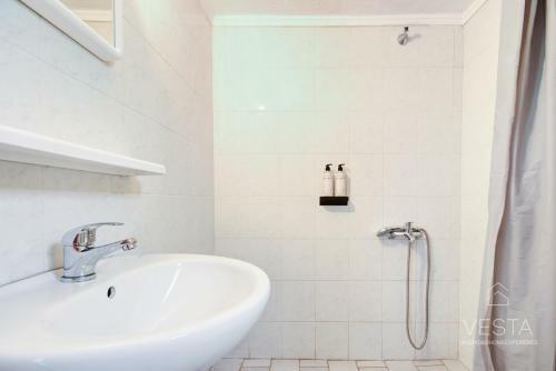 4 Apartments In Hanioti