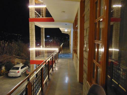 Hotel Elena Aastha Regency