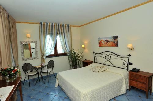 Hostal E Poi...ravello