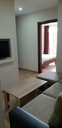 Apartments Lati