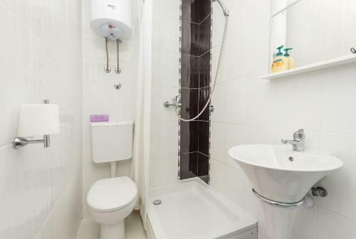 Apartmani Antunovi? Podgora