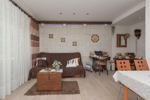 Apartmani Antunovi? Podgora