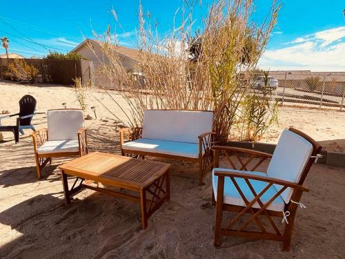 Nice & Cozy House Near Joshua Tree - Large Space