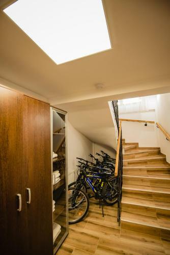 Hostal Pensiunea La Rusu