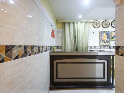 Madrasi Airport Hotel - Salbala