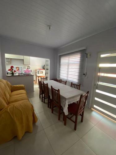 Casa Ampla Com Lazer E P�tio Amplo.