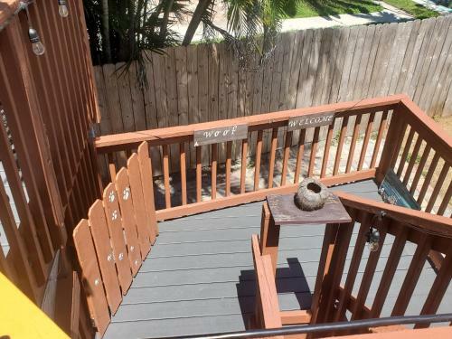 Apartamento Strawberry Fields Steps To The Beach And Downtown