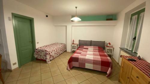 Al Vecchio Pero, Con Ampio Giardino Privato