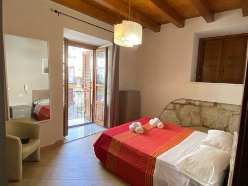 Housemilia Casaprofessa