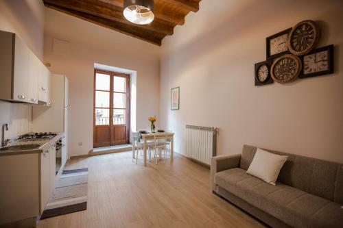 Housemilia Casaprofessa