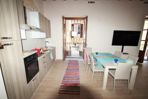 Housemilia Casaprofessa