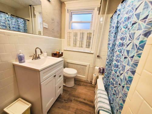 Pet Friendly Apartment, 5 Min Walk To Beach