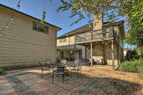 Updated Richmond Escape With Pool And Guest House