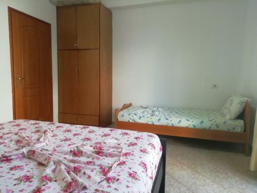 Apartments Ksamil