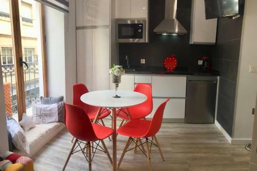 Apartamento de Dise�o C�ntrico A 5 Min de Playa (1�)