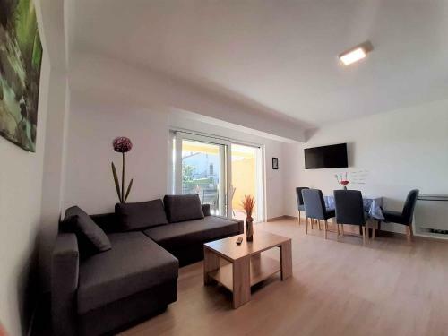 Apartment In Krk - Insel Krk 40650